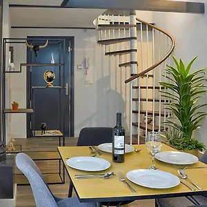 Appartamento Duplex Moderno En Alameda, Siviglia