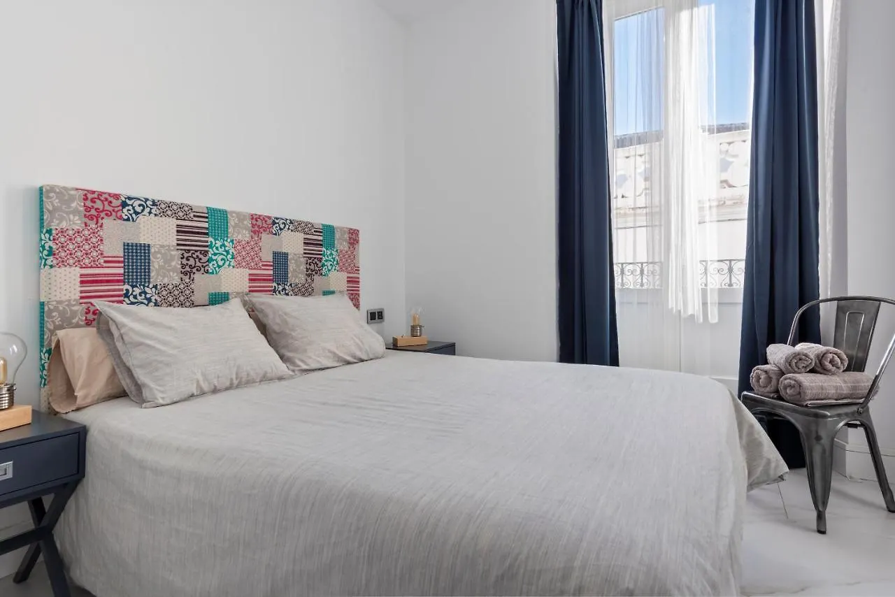 Alohamundi Adriano Apartment Seville