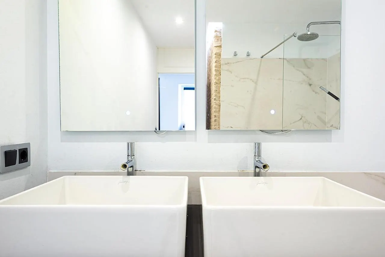 Alohamundi Adriano Apartment Seville 0*,