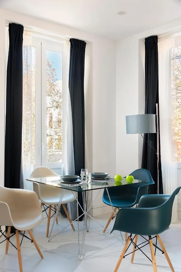 Alohamundi Adriano Apartment Seville