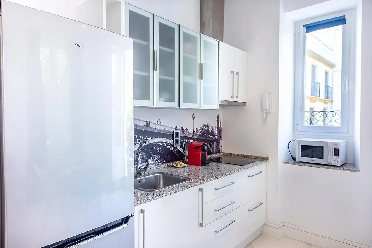 Alohamundi Adriano Apartment Seville Spain